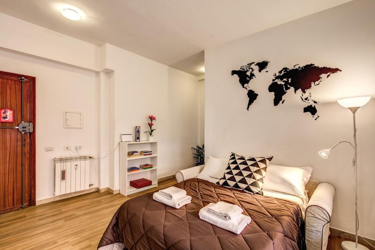 רומא Aura Paradise Apartment - With Parking Garage מראה חיצוני תמונה